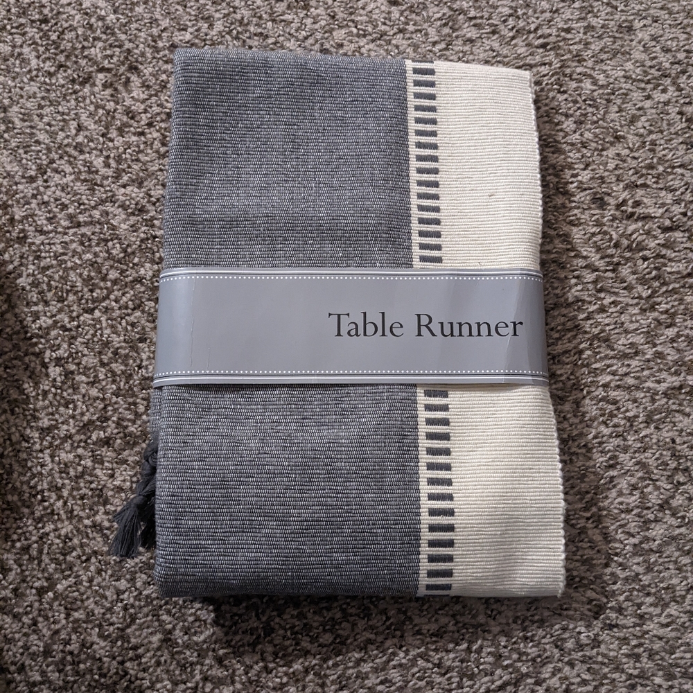 Table runner